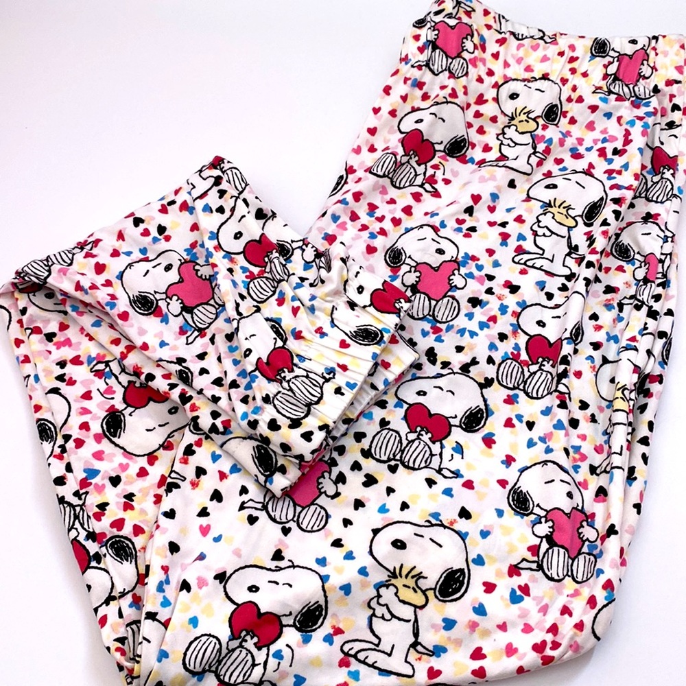 Snoopy pajama pants NWT! Peanuts/Snoopy